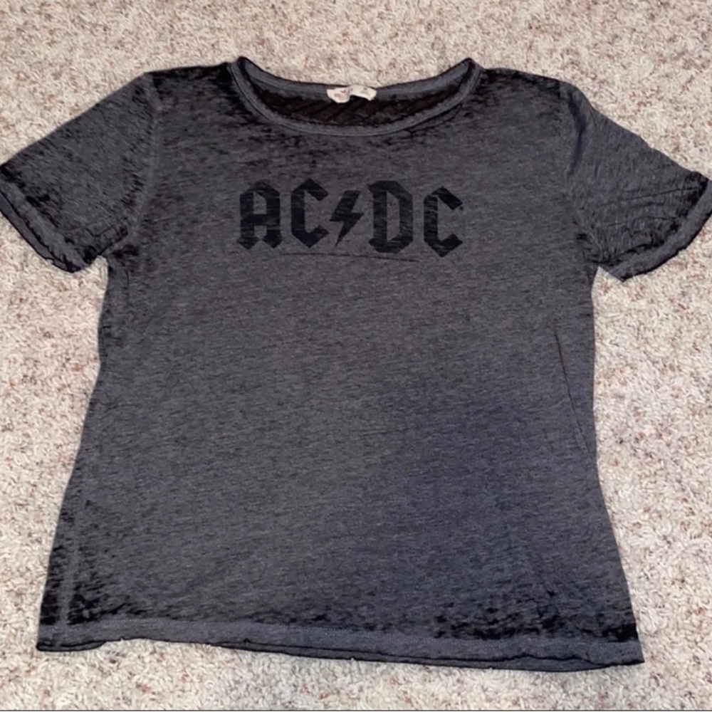 Size M ACDC tee